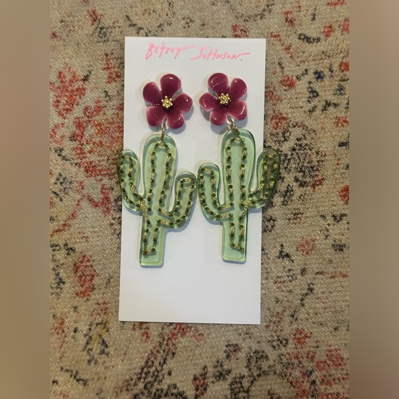 Betsey Johnson Acetate Green Cactus & Featuring Tropical Flower Drop Earrings - Picture 3 of 4